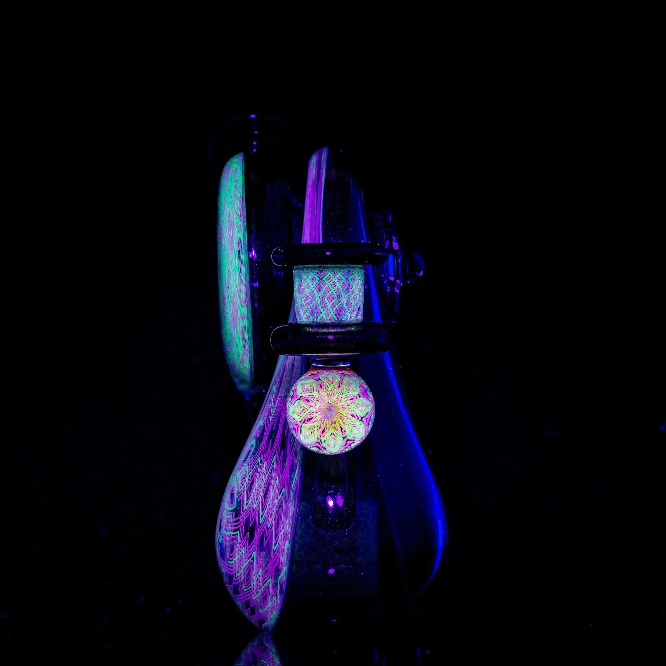 Akio x Earl Jr. - Amicello Infinity Bottle - Image 10