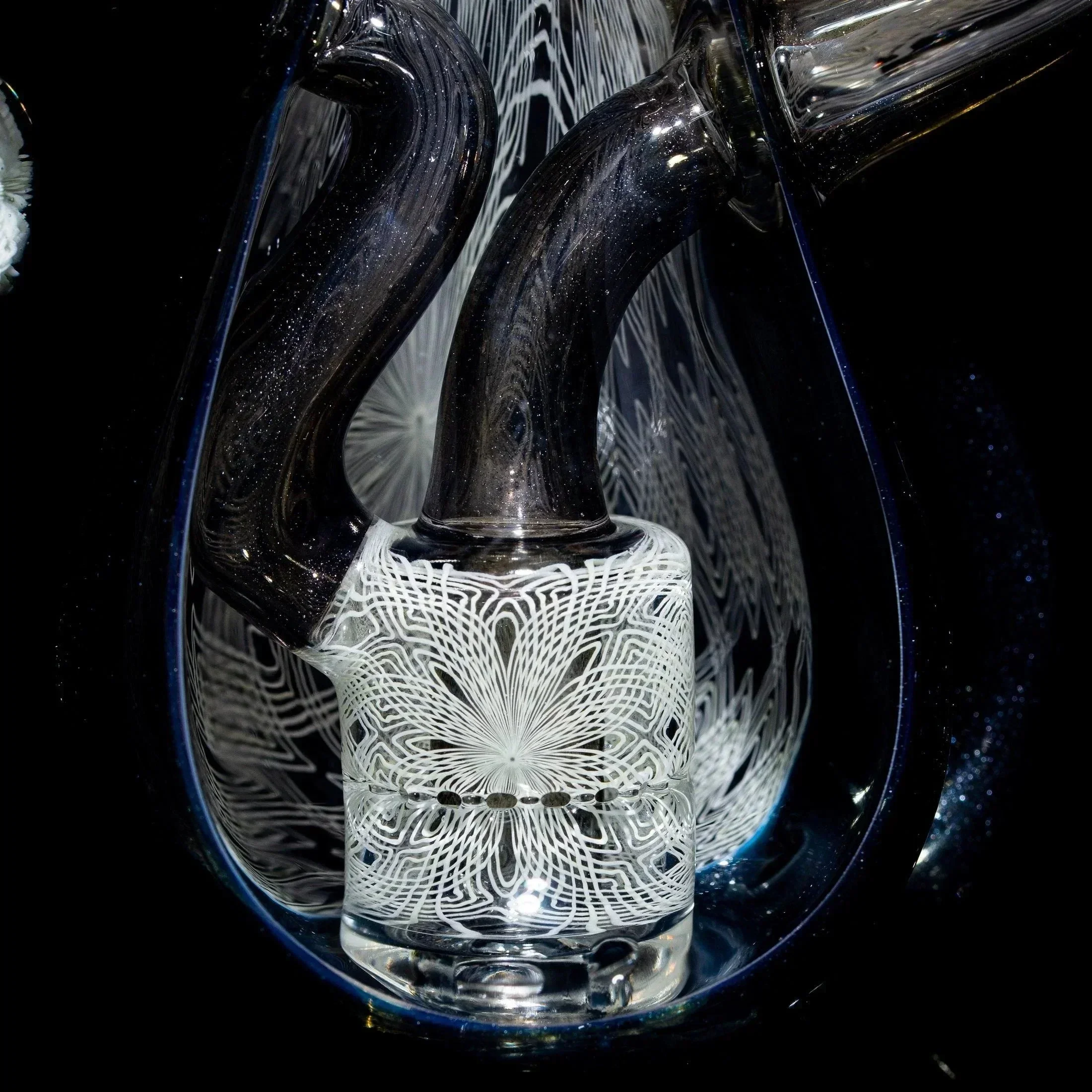 Akio x Earl Jr. - Amicello Infinity Bottle - Image 8