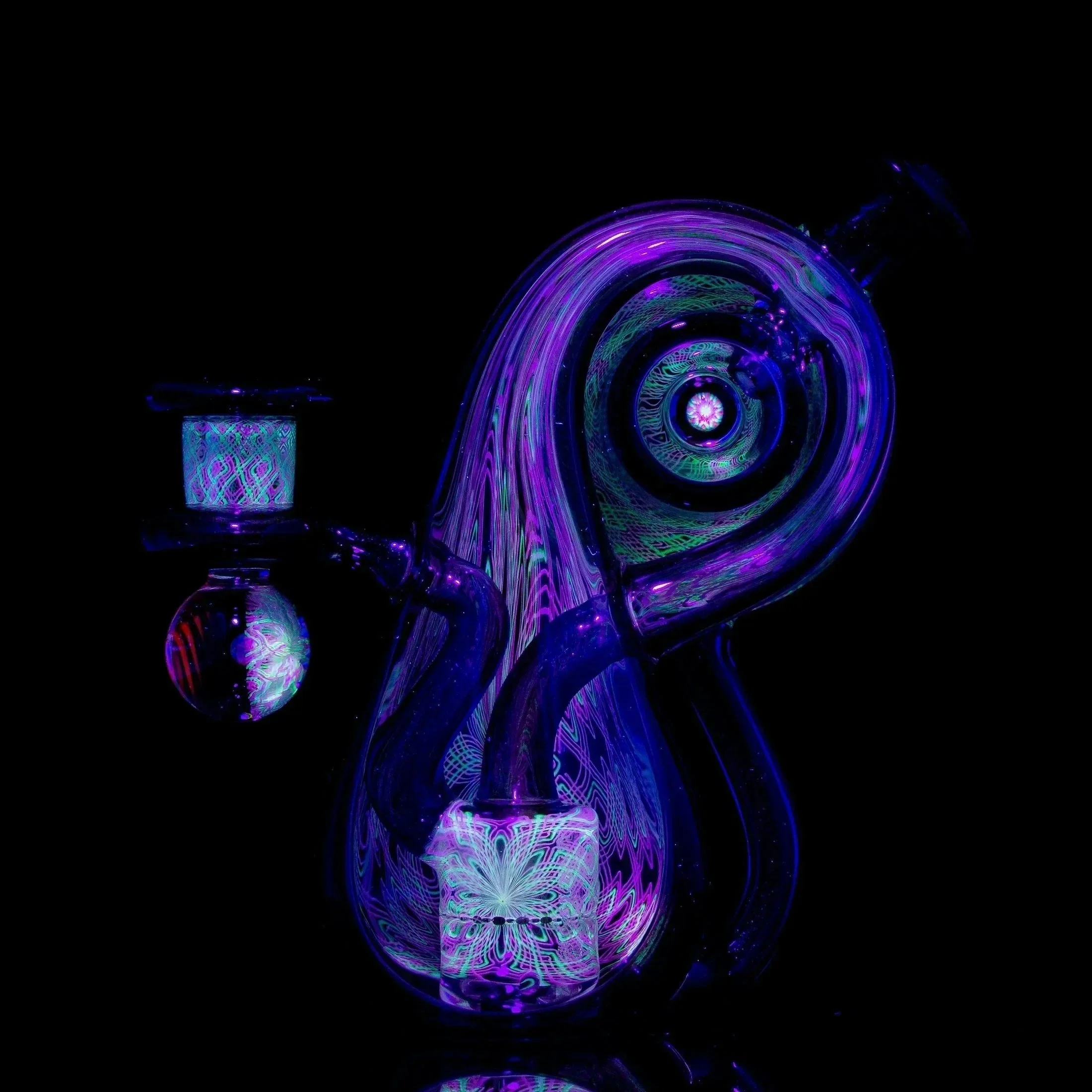 Akio x Earl Jr. - Amicello Infinity Bottle - Image 9
