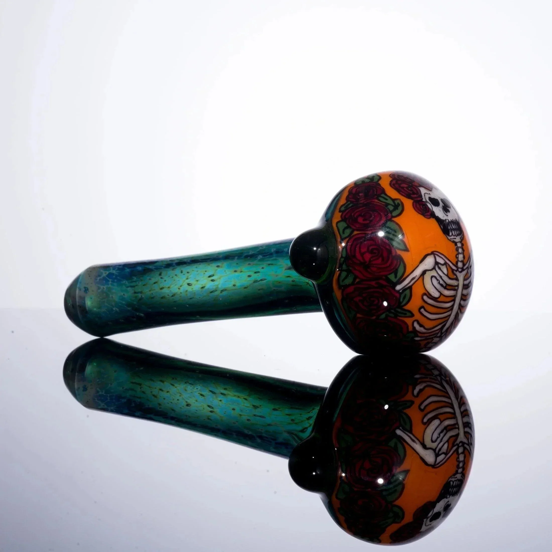 "American Beauty" Chillary Bogart Skull and Roses Spoon - Image 4