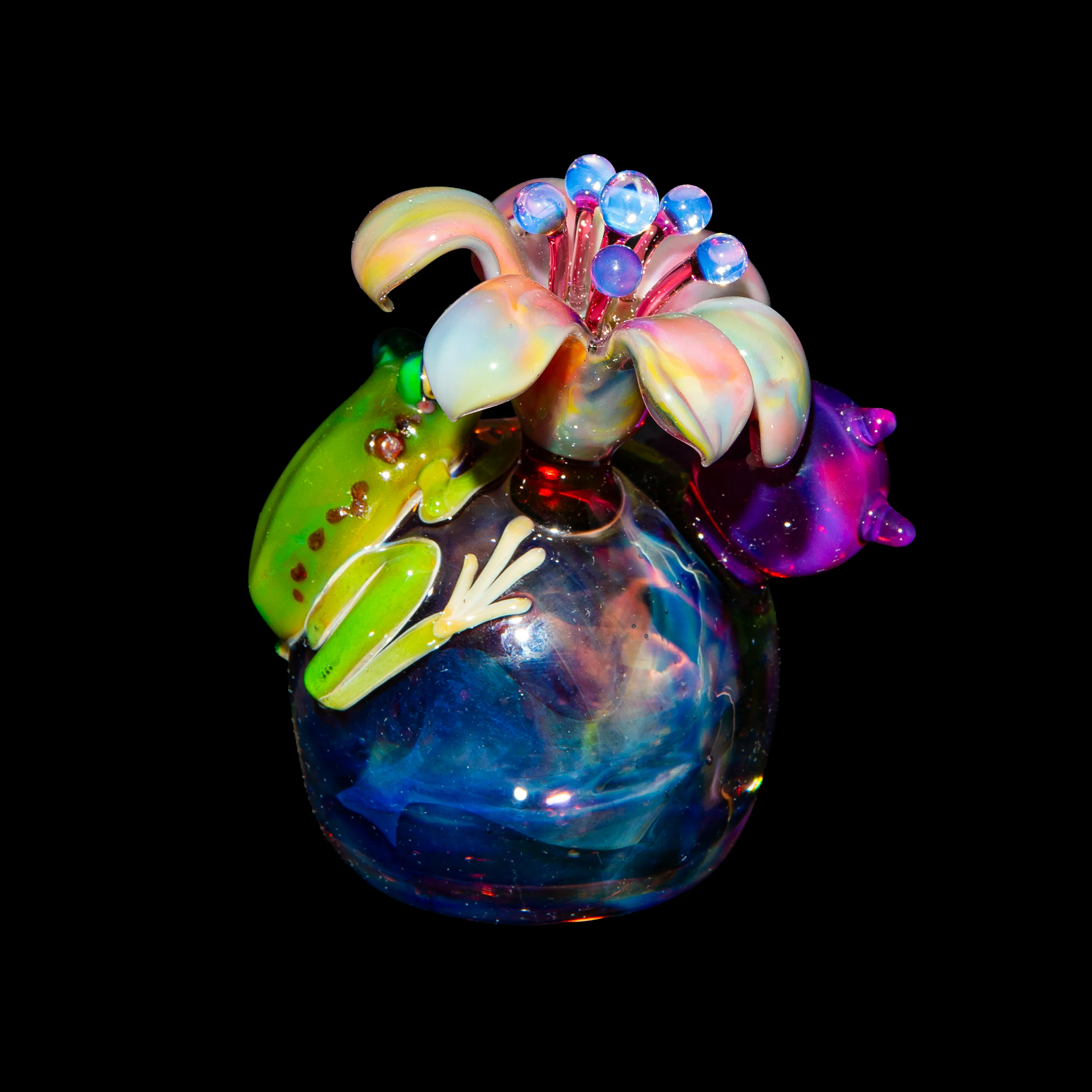 Aquarius - Chappy, Frog & Flower Paperweight - Image 2