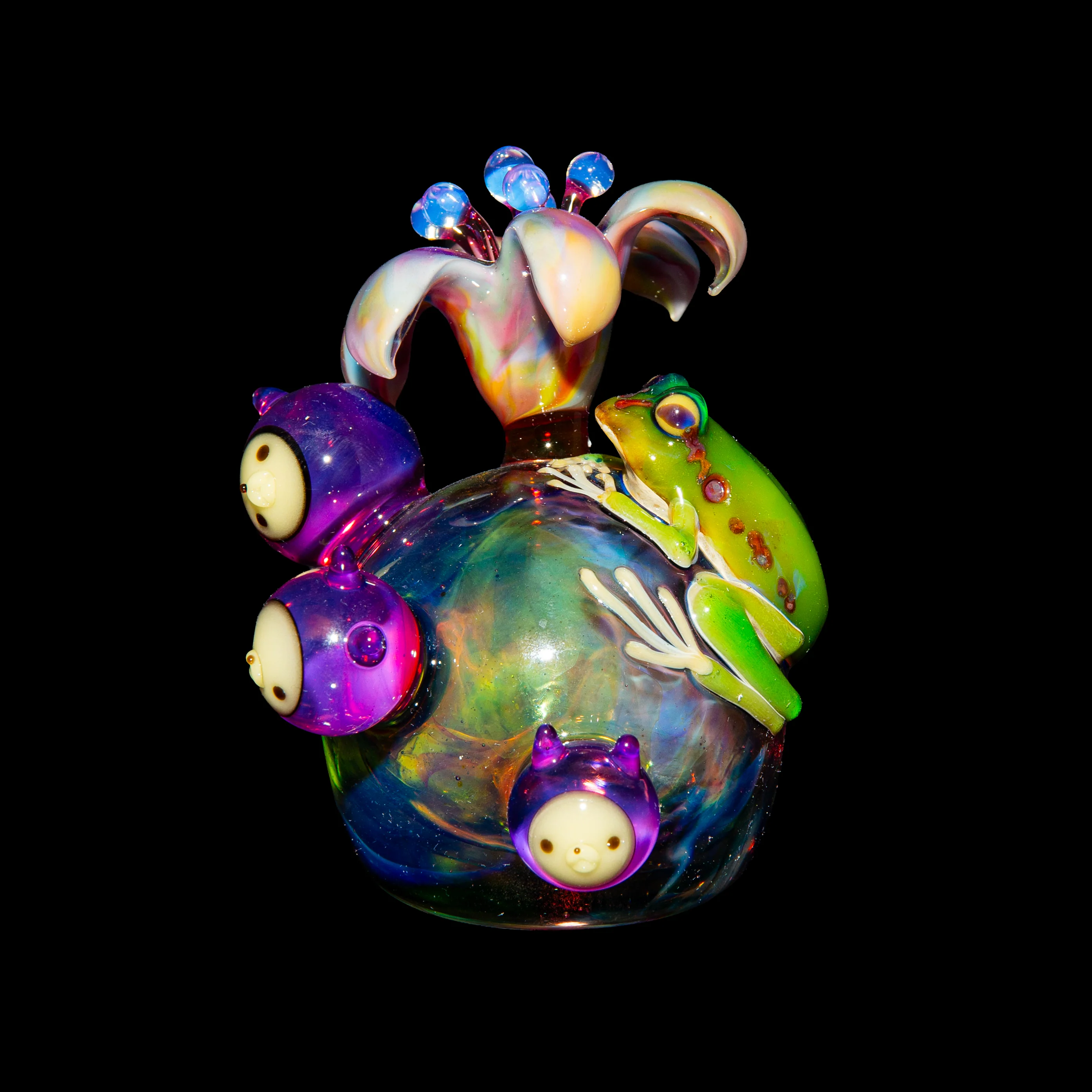 Aquarius - Chappy, Frog & Flower Paperweight - Image 3