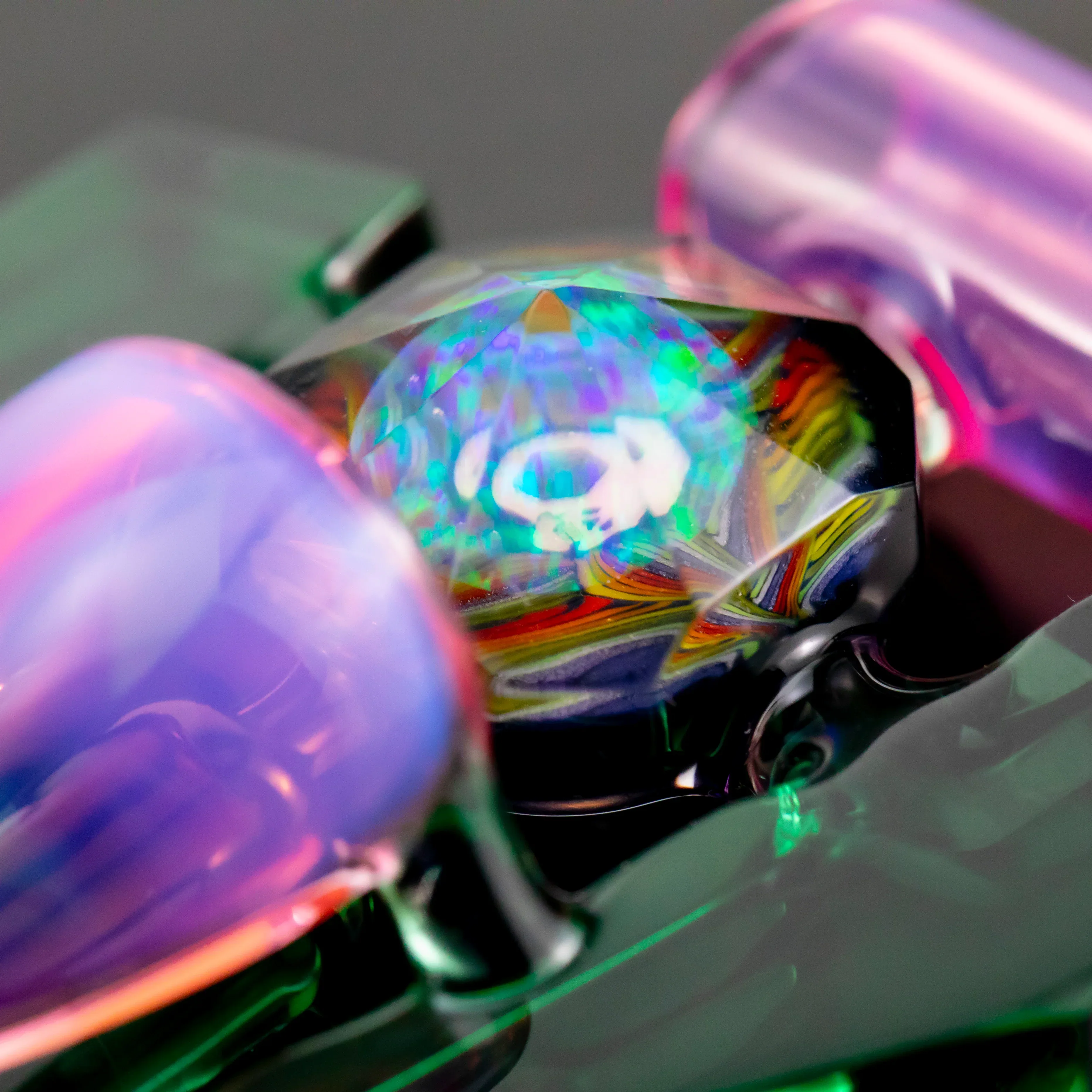 Avatar Glass x AKM - Starship Amulet Pendant - Image 5