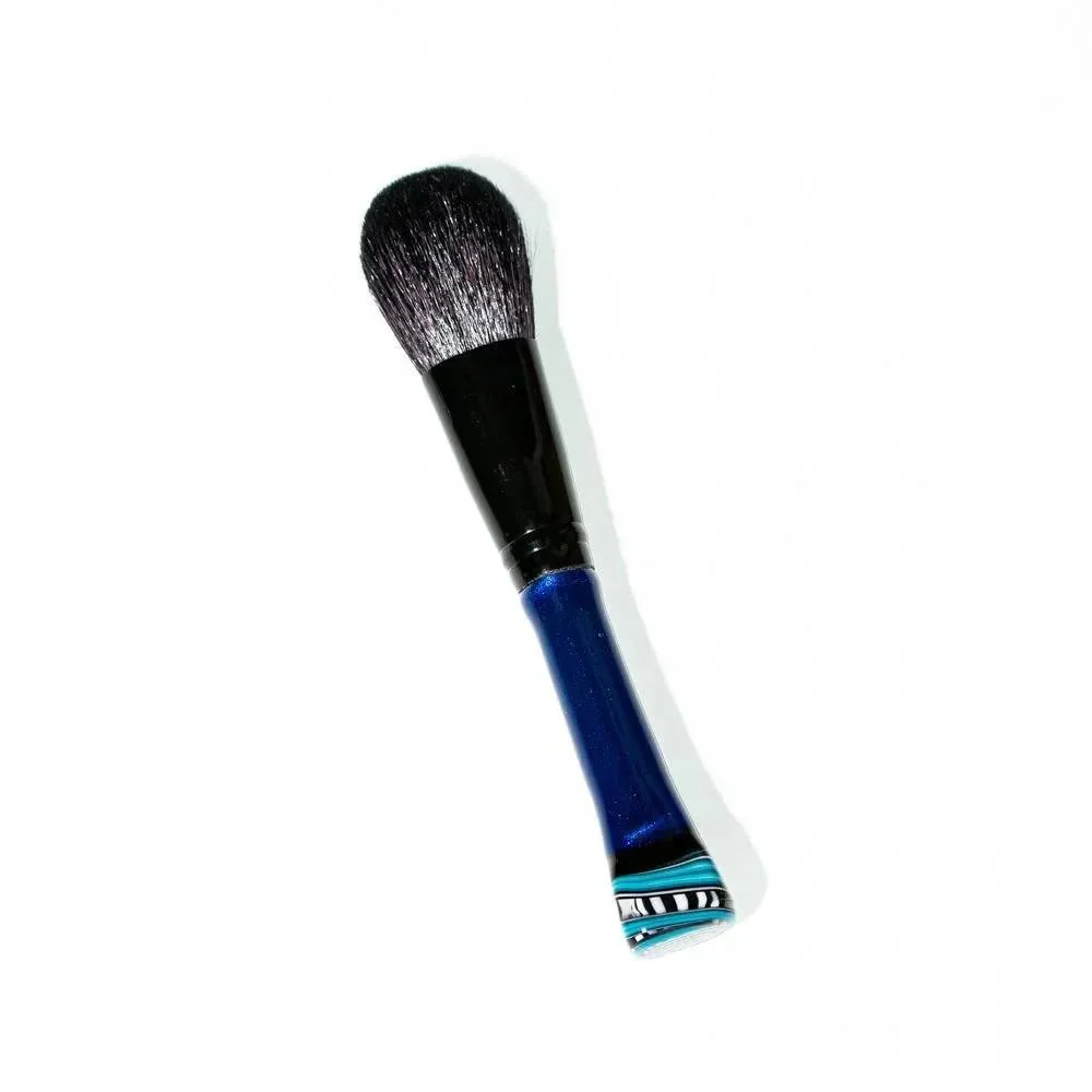 Desiree Holla x Kennaroo Blush Make Up Brush - Image 3