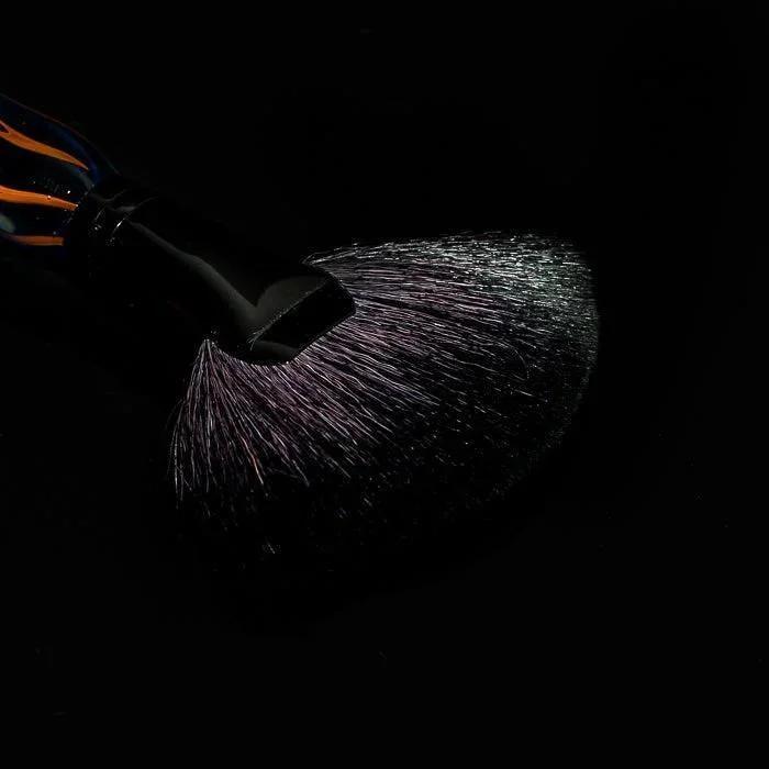 Desiree Holla x Tuerfs Large Fan Make Up Brush - Image 3