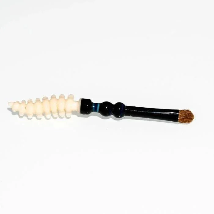 Desiree Holla x Ghost Glass Small Eyeshadow Make Up Brush - Image 3