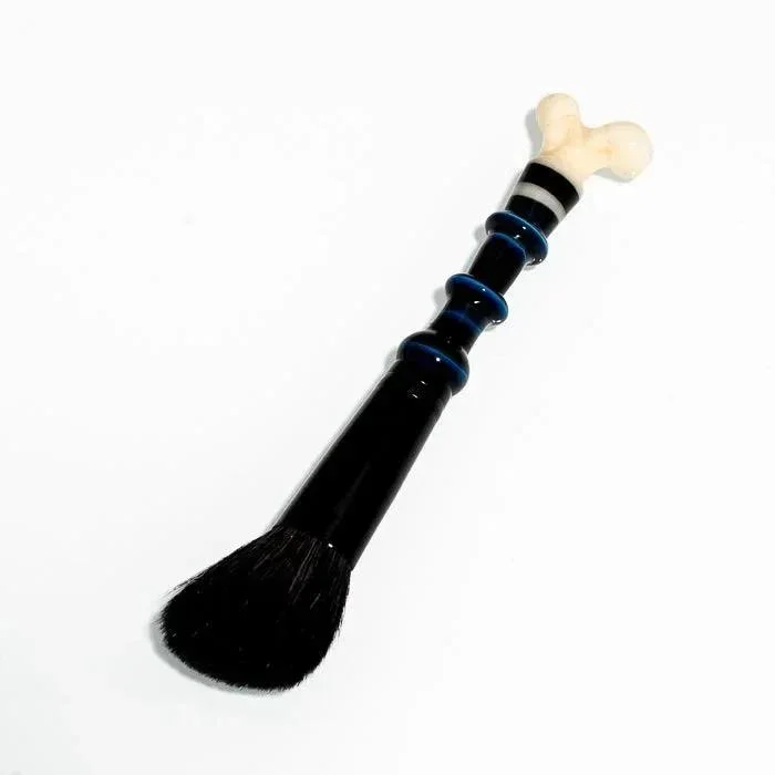Desiree Holla x Ghost Glass Powder Make Up Brush - Image 2