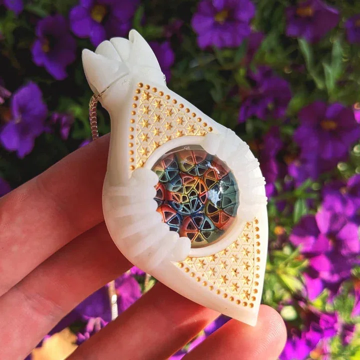 Douxit - Cream Orb Amulet - Image 3