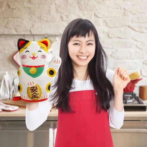 Fred & Friends - Feline Lucky Oven Mitt - Image 3