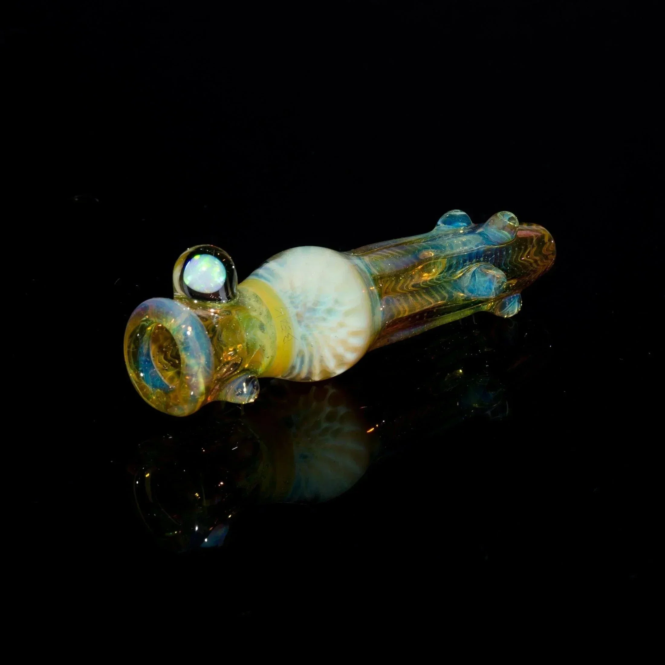 Gonzoe X Beak Fumed Honeycomb Chillum - Image 9