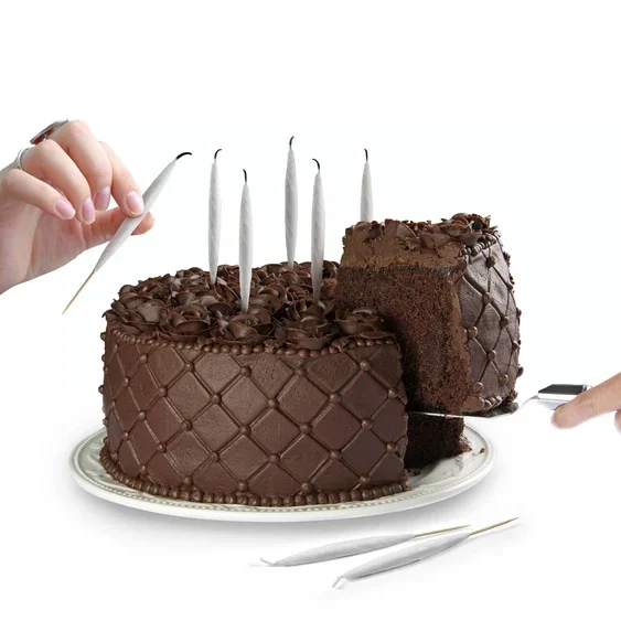 Lit - Joint Birthday Candles - Image 2