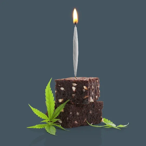 Lit - Joint Birthday Candles - Image 6