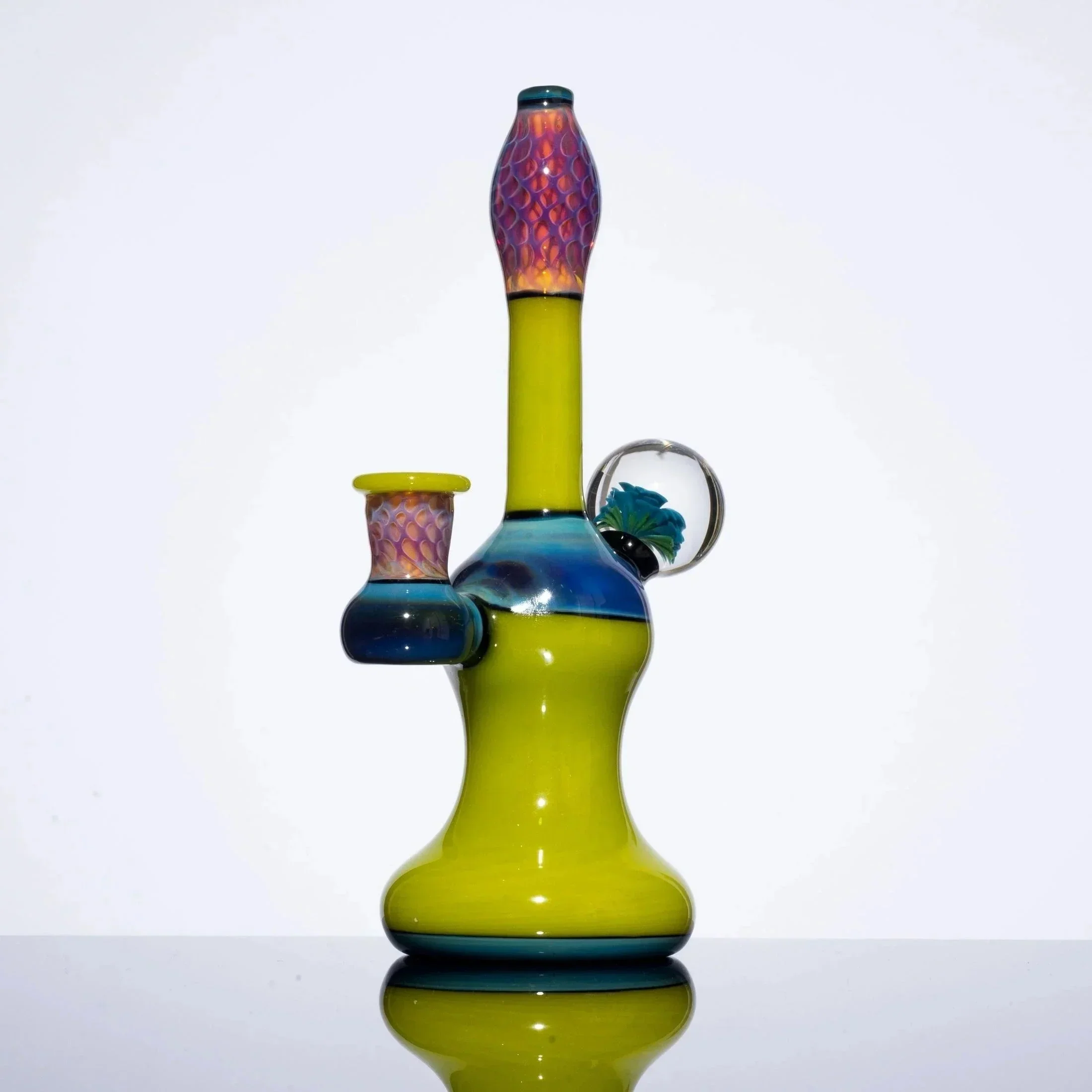 Plug a Nug Chartruese Honeycomb Hanger w/ Flower Marble - Image 3