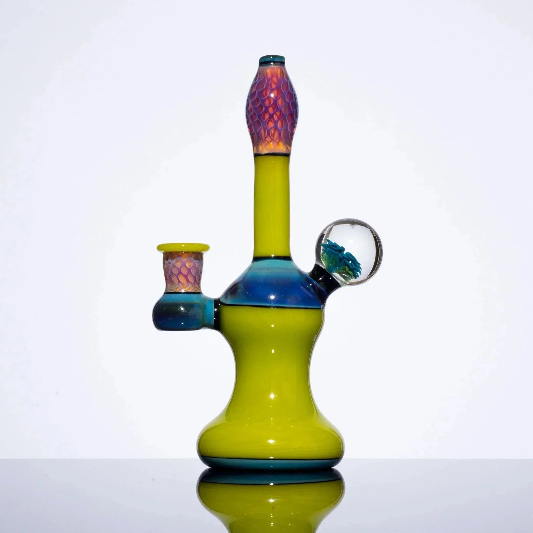 Plug a Nug Chartruese Honeycomb Hanger w/ Flower Marble - Image 4