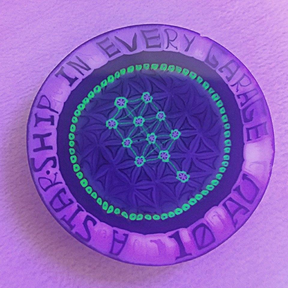 Project 33 - A Starship In Every Garage 10AU Coin - Image 3